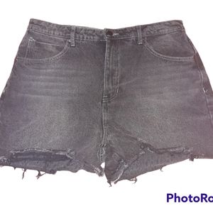 New Size 33 black cut off jean shorts